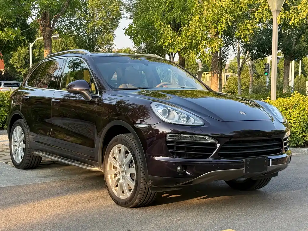 Porsche Cayenne — миниатюра 3