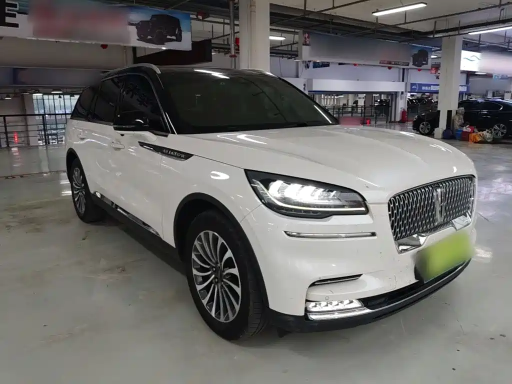 Lincoln Aviator — миниатюра 4
