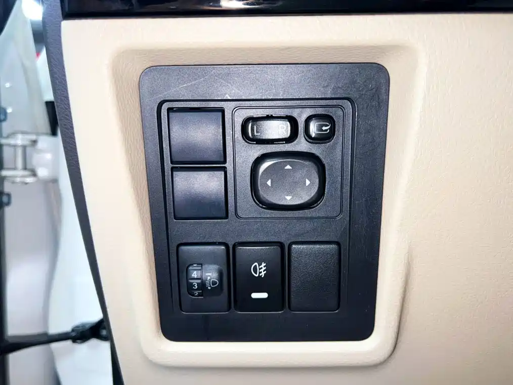 Toyota Prado (Import) — миниатюра 23