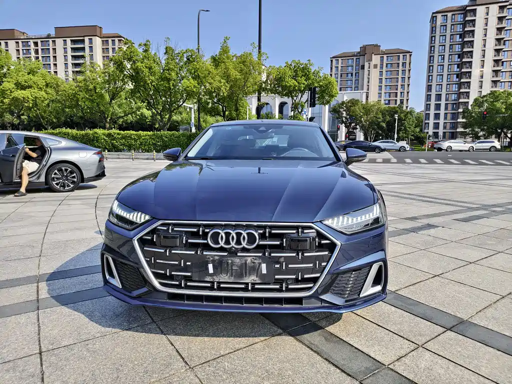Audi A7L 2024 45TFSI S-line