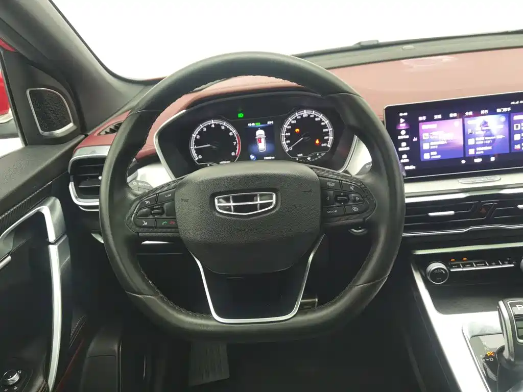 Geely Binyue — миниатюра 11