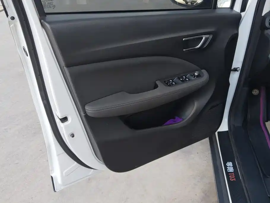Leapmotor Leapmotor T03 — миниатюра 7