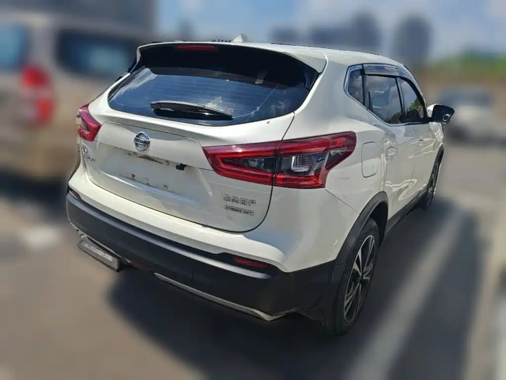 Nissan Qashqai — миниатюра 10