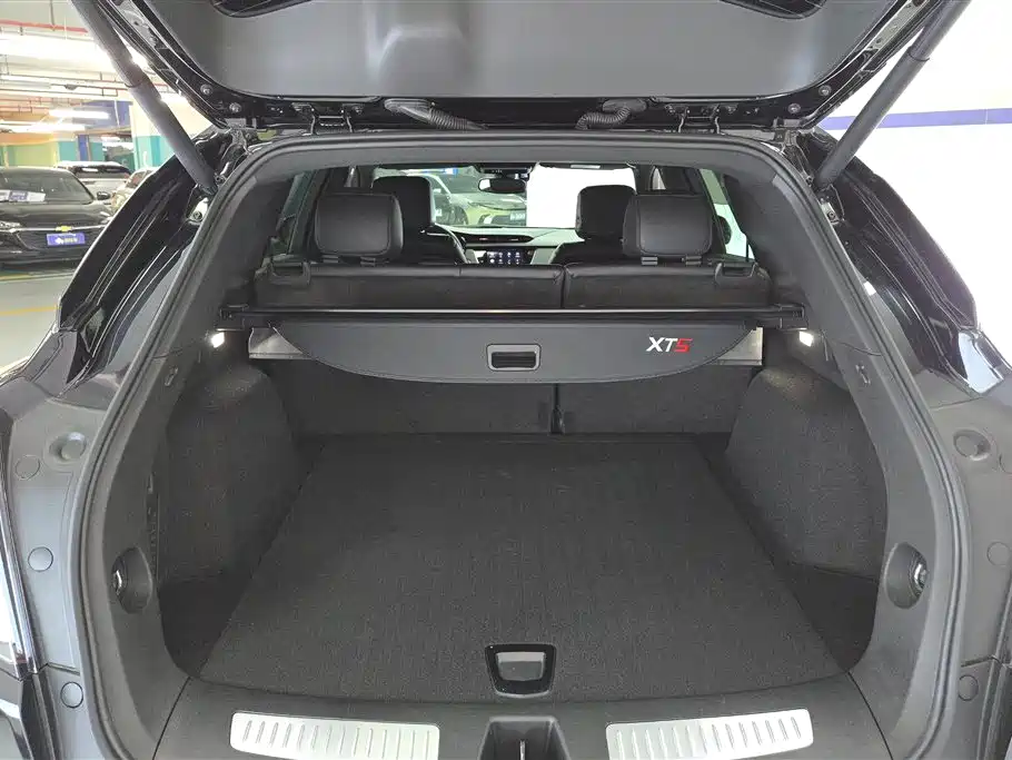 Cadillac XT5 2022 2.0T Luxury