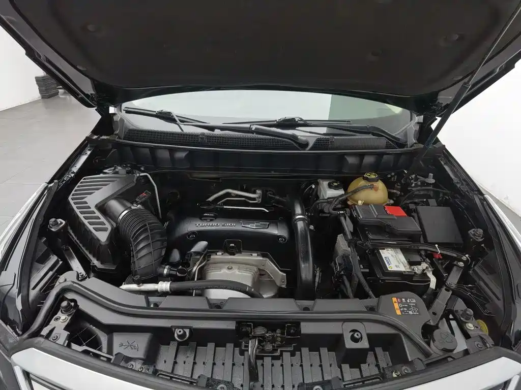 Cadillac XT5 — миниатюра 6