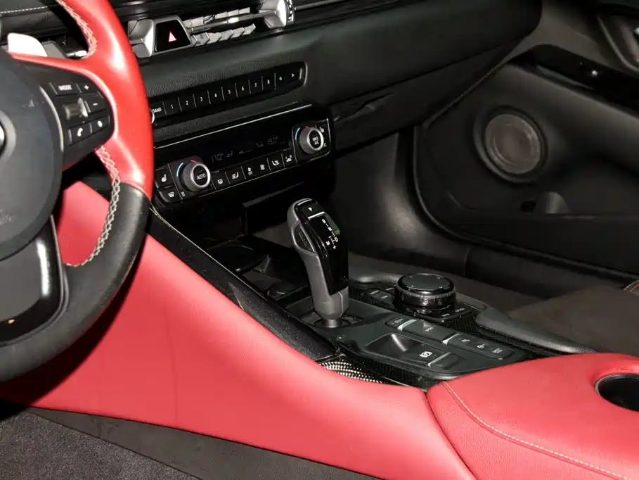 Toyota Supra — миниатюра 9