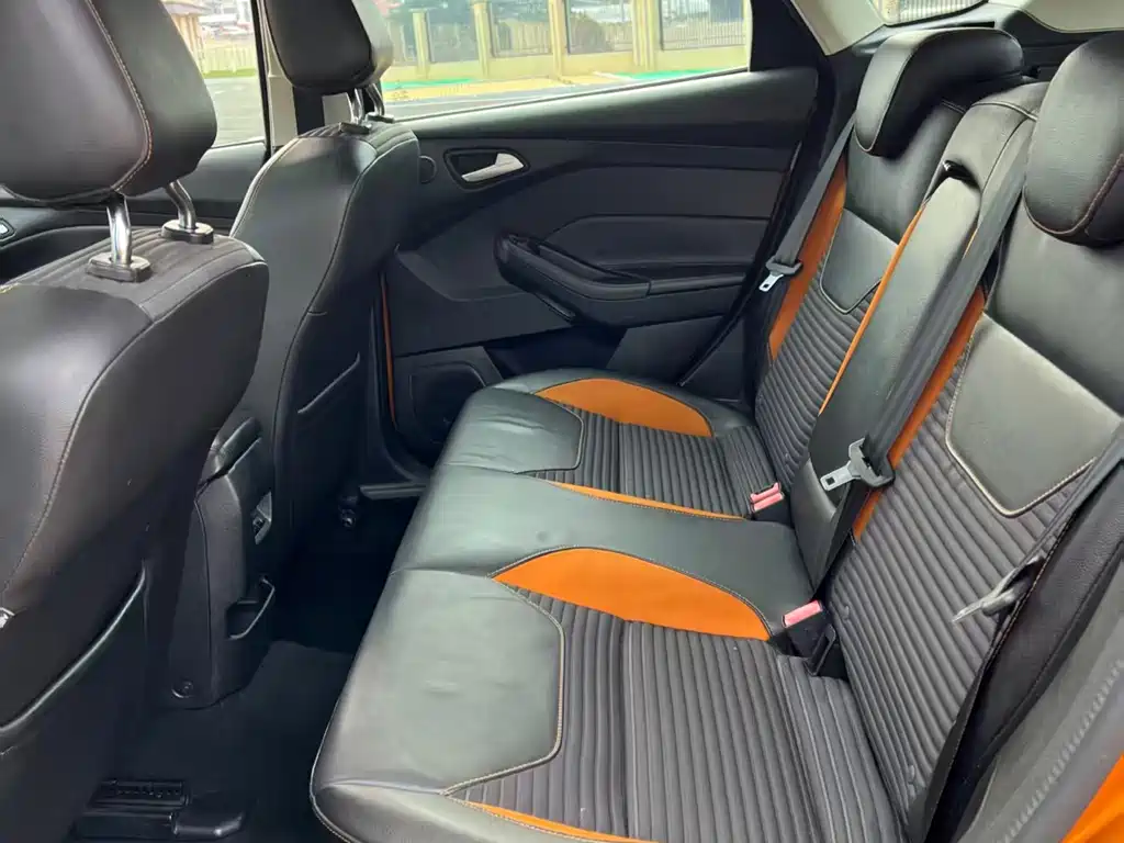 Ford Focus — миниатюра 6
