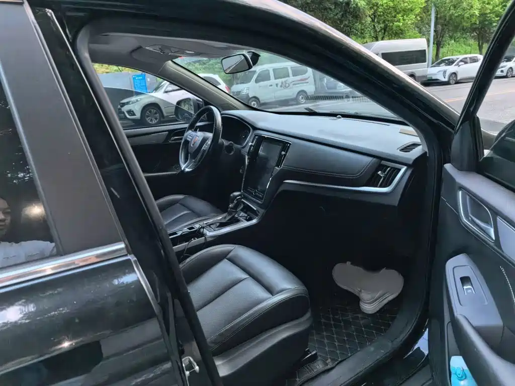 Roewe RX5 — миниатюра 20