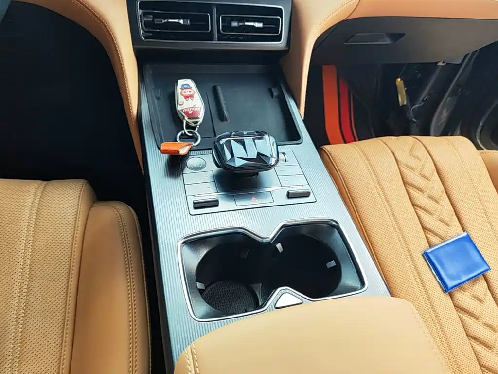 BYD L DM-i — миниатюра 14