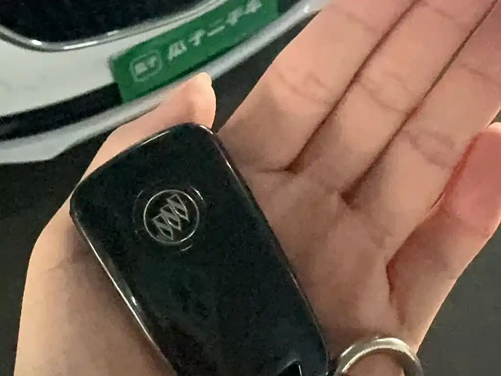 Buick Excelle — миниатюра 10