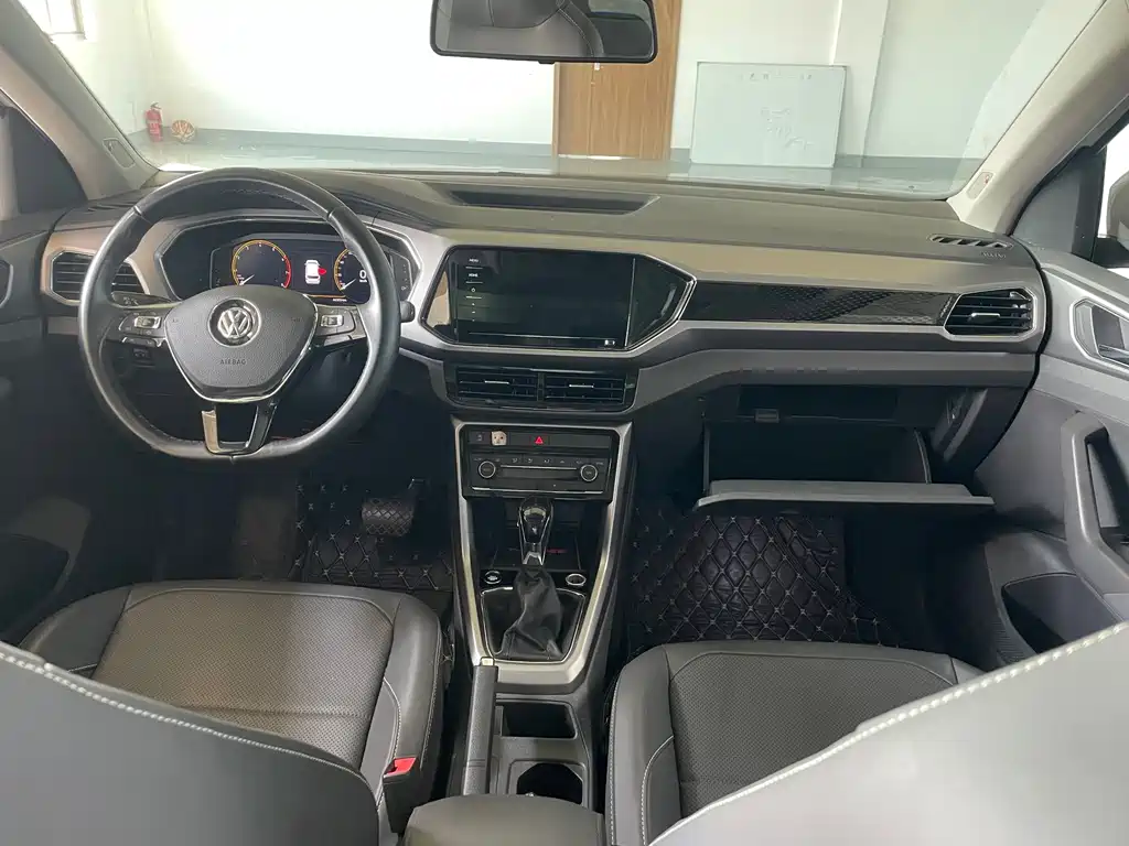 Volkswagen T-Cross — миниатюра 12