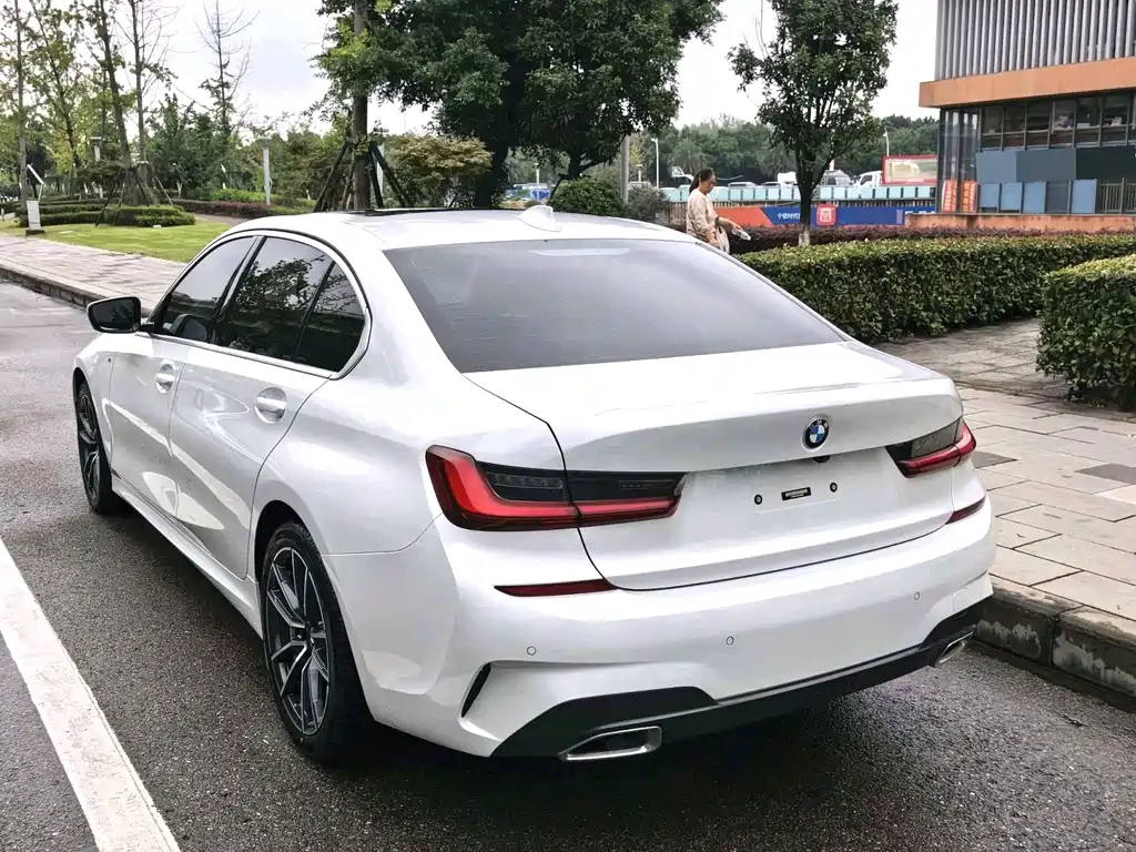 BMW 3 Series — миниатюра 6