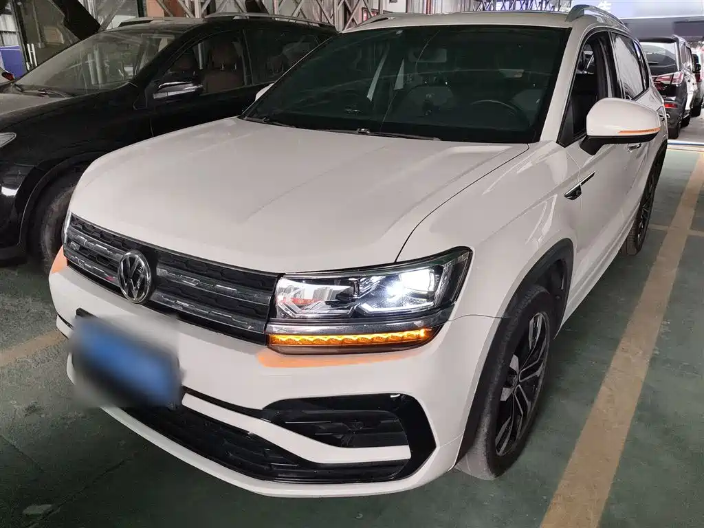 Volkswagen Tharu 2019