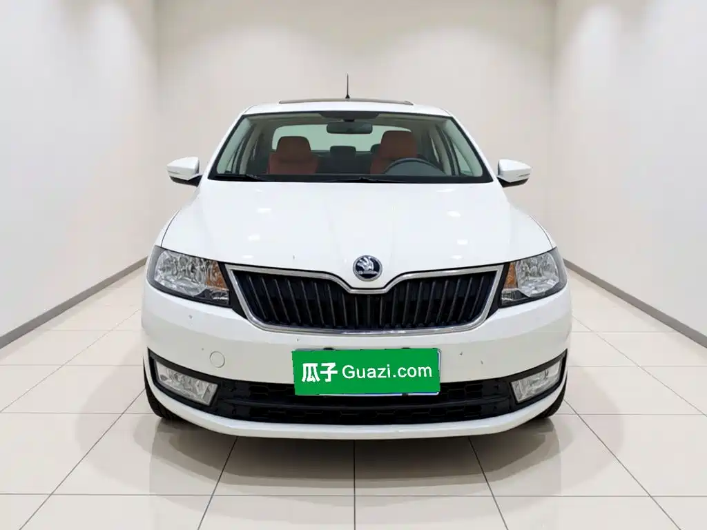Skoda Rapid — миниатюра 2
