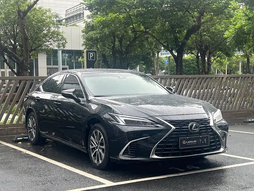 Lexus ES — миниатюра 6