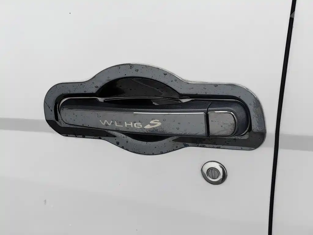Wuling Hongguang — миниатюра 18