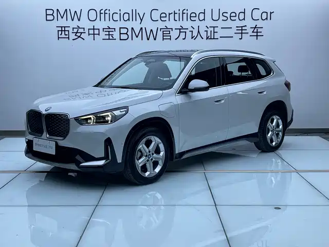 2024 BMW iX1