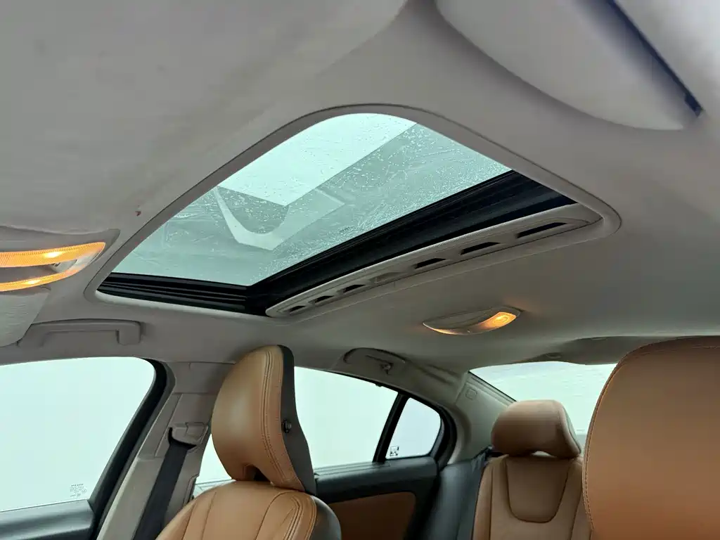 Volvo S60 — миниатюра 21