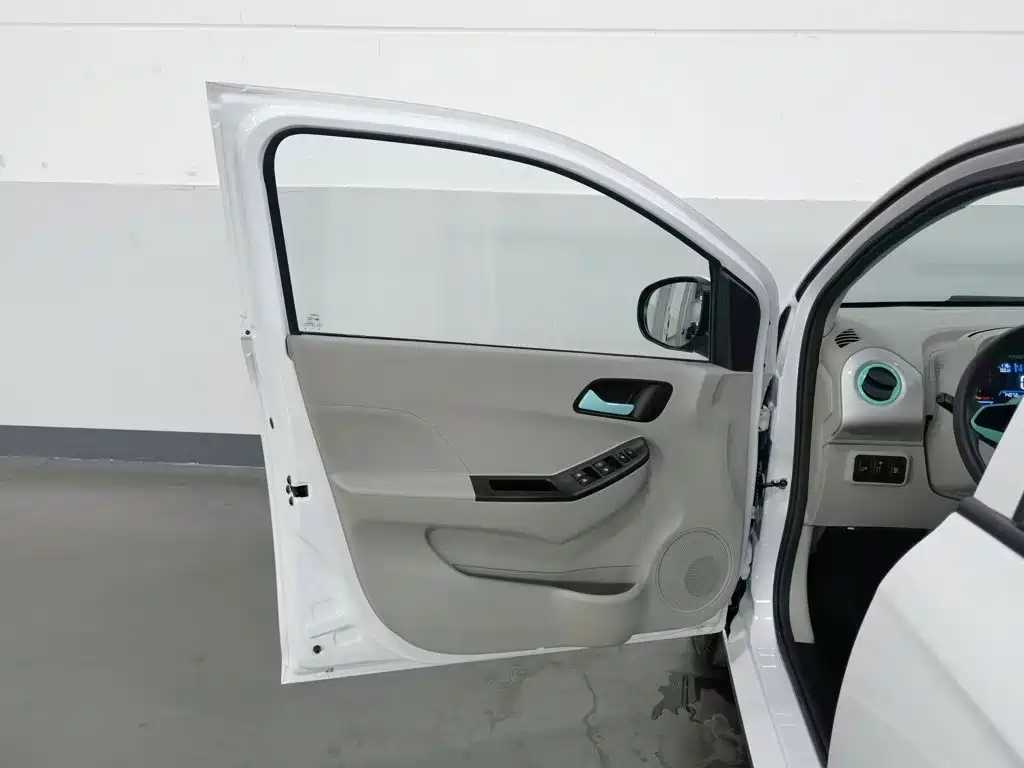 JMEV EV2 — миниатюра 8