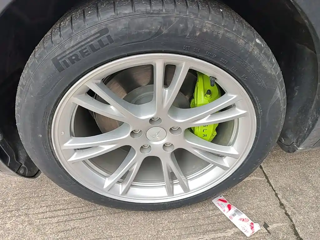 Tesla Model Y — миниатюра 23