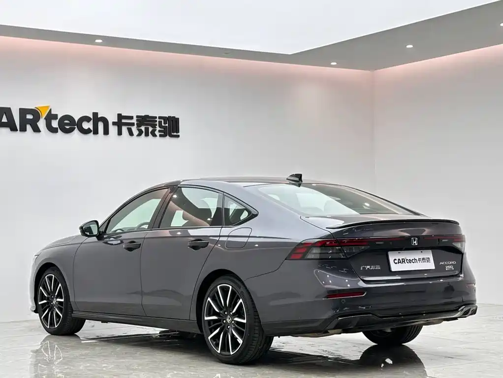 Honda Accord — миниатюра 3