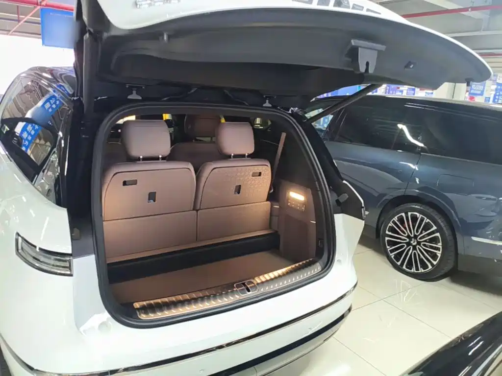 NIO ES8 — миниатюра 19