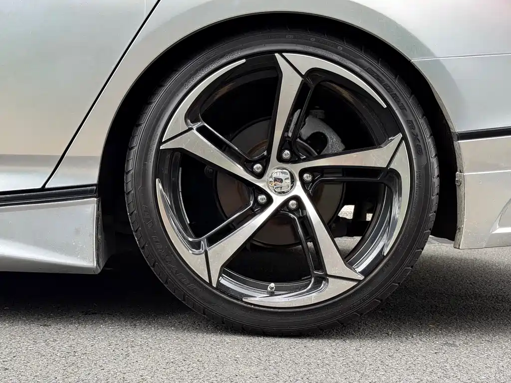 Honda Accord — миниатюра 8