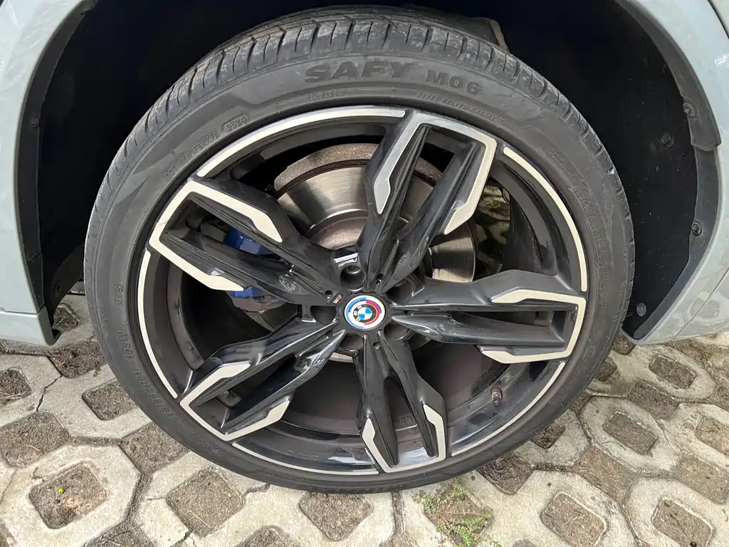 BMW X3 M40i — миниатюра 12
