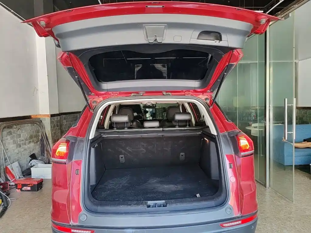 Geely Boyue — миниатюра 19