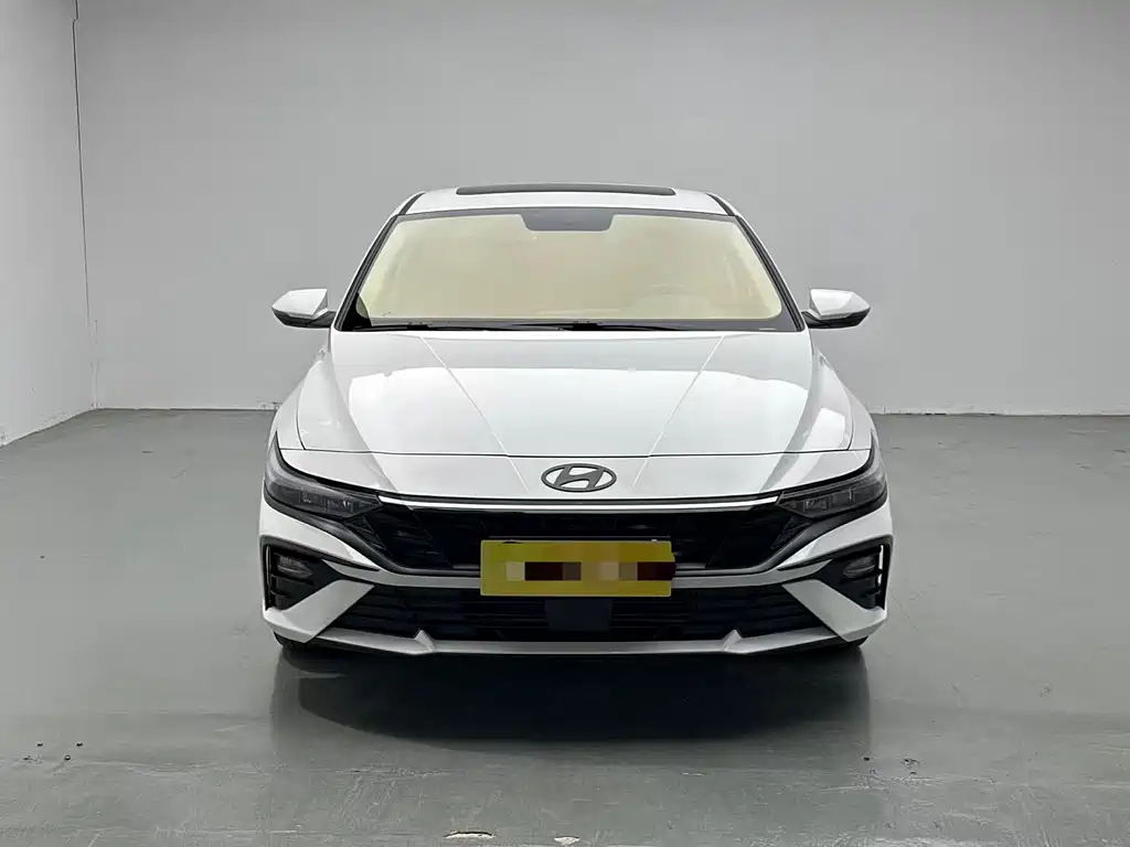 Hyundai Elantra — миниатюра 2