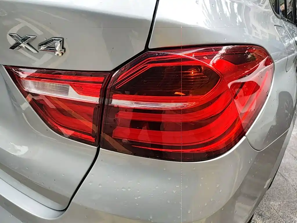 BMW X4 — миниатюра 8
