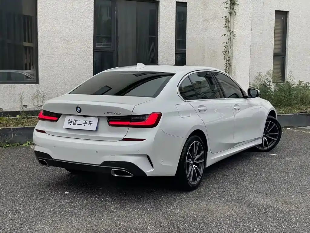 BMW 3 Series — миниатюра 3