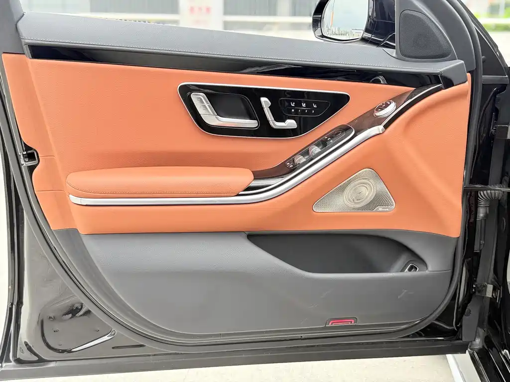 Mercedes-Benz S-Class — миниатюра 14