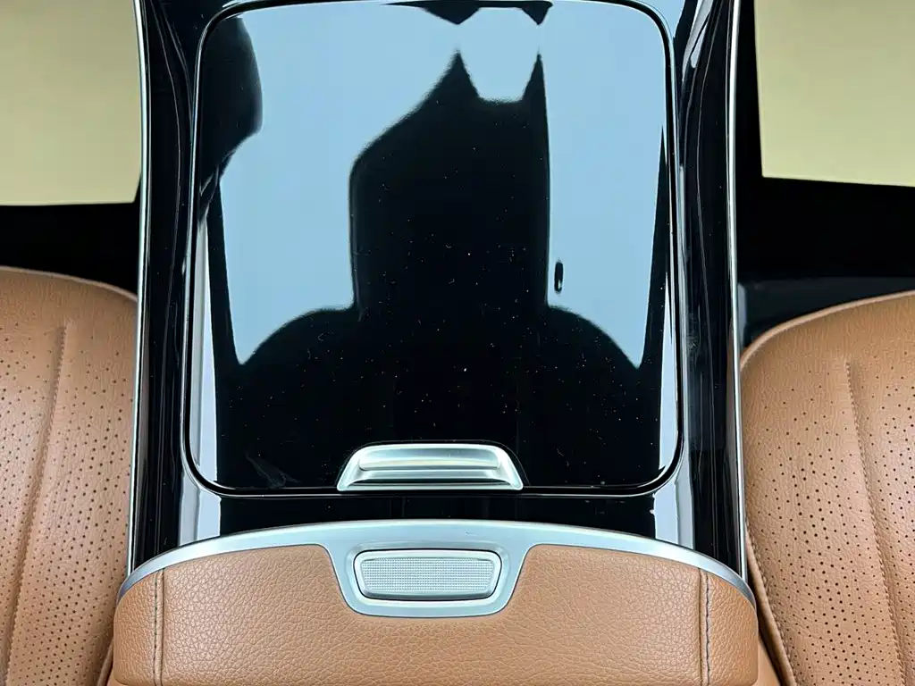 Mercedes-Benz S-Class — миниатюра 36