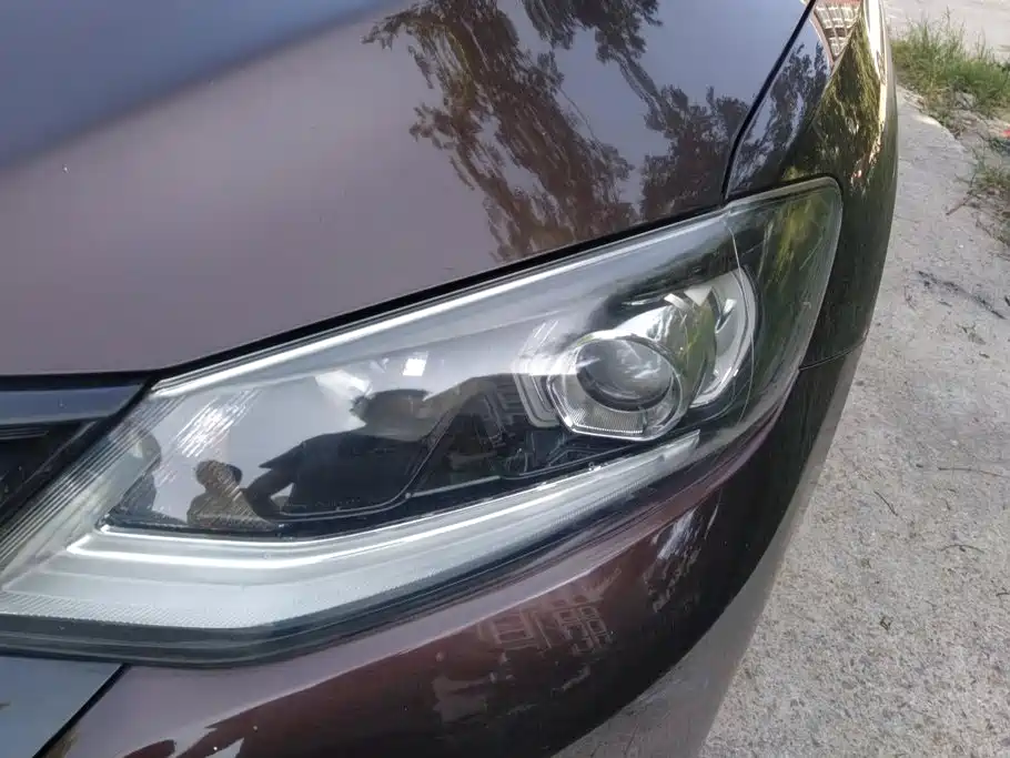 Nissan Tiida — миниатюра 5