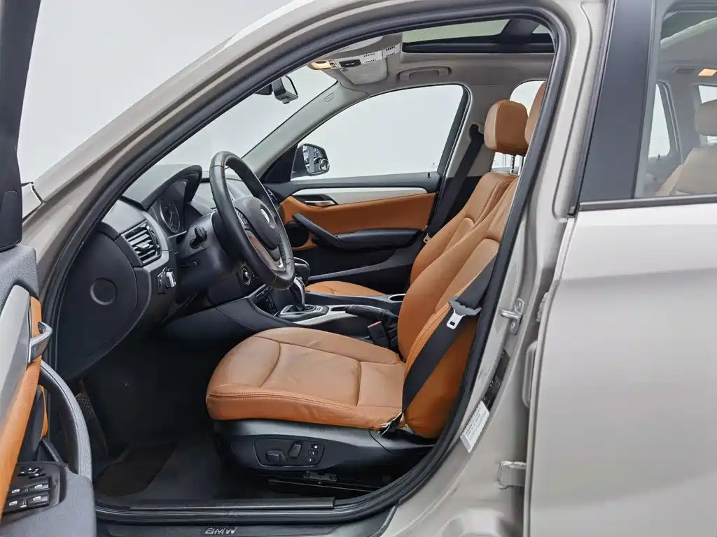 BMW X1 — миниатюра 10