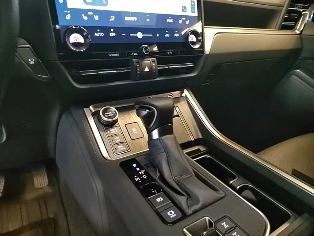 Lexus GX — миниатюра 14