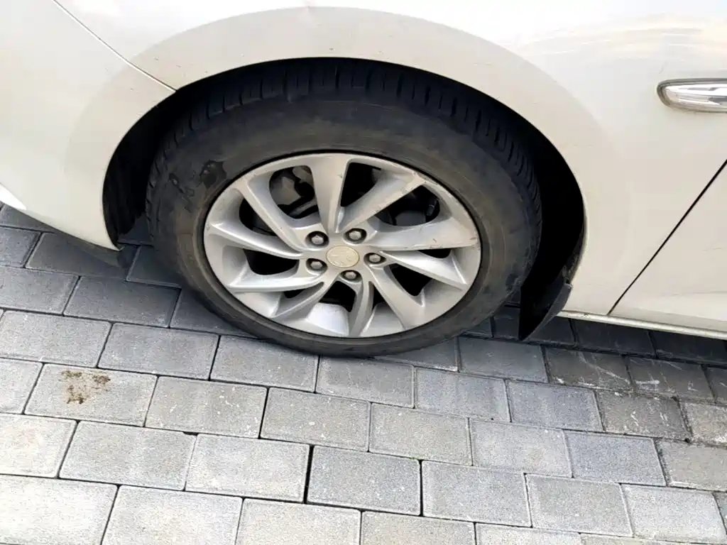 Buick Verano — миниатюра 23