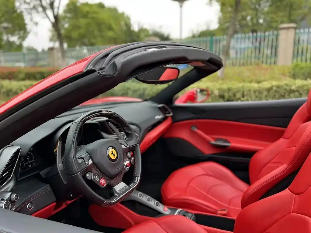 Ferrari 488 — миниатюра 6