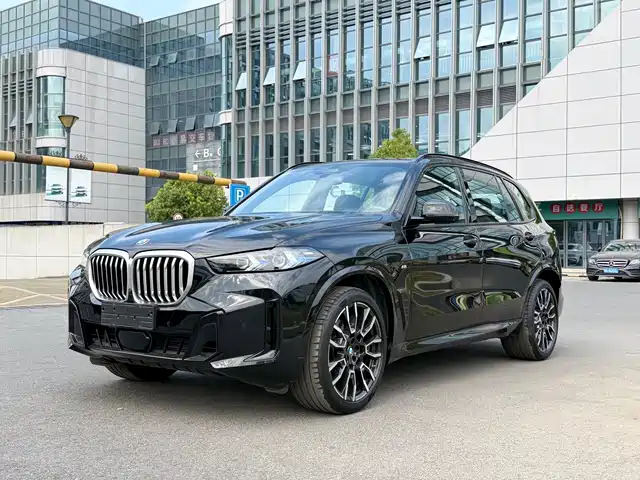 2025 BMW X5