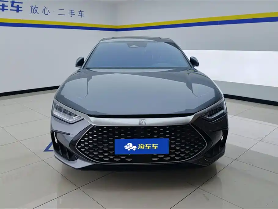 BYD Han 2023 DM-i Champion 121KM