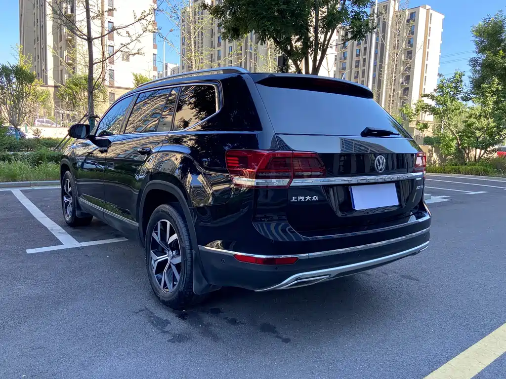Volkswagen Teramont — миниатюра 3