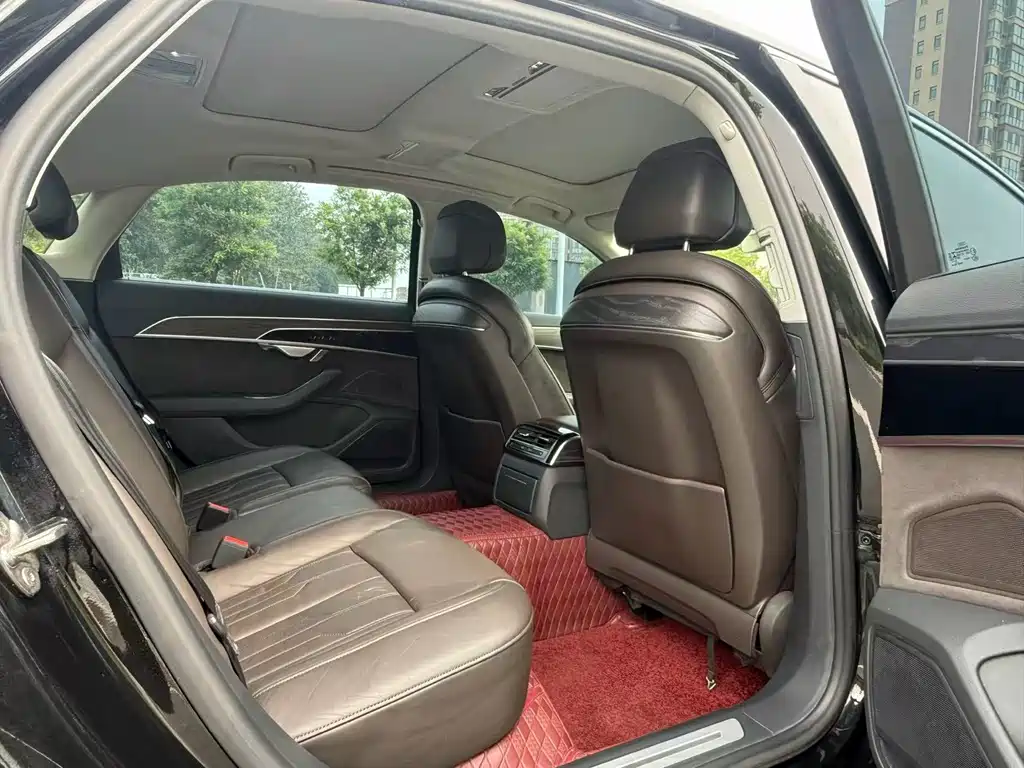 Audi A8 — миниатюра 8