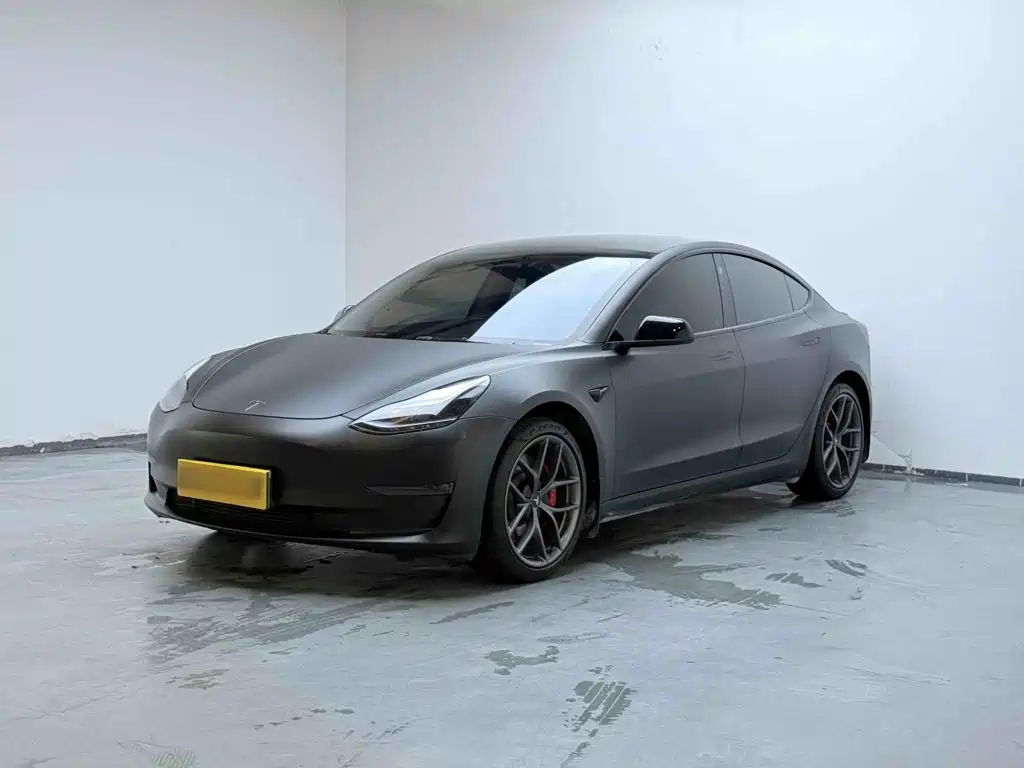 Tesla Model 3 — миниатюра 2