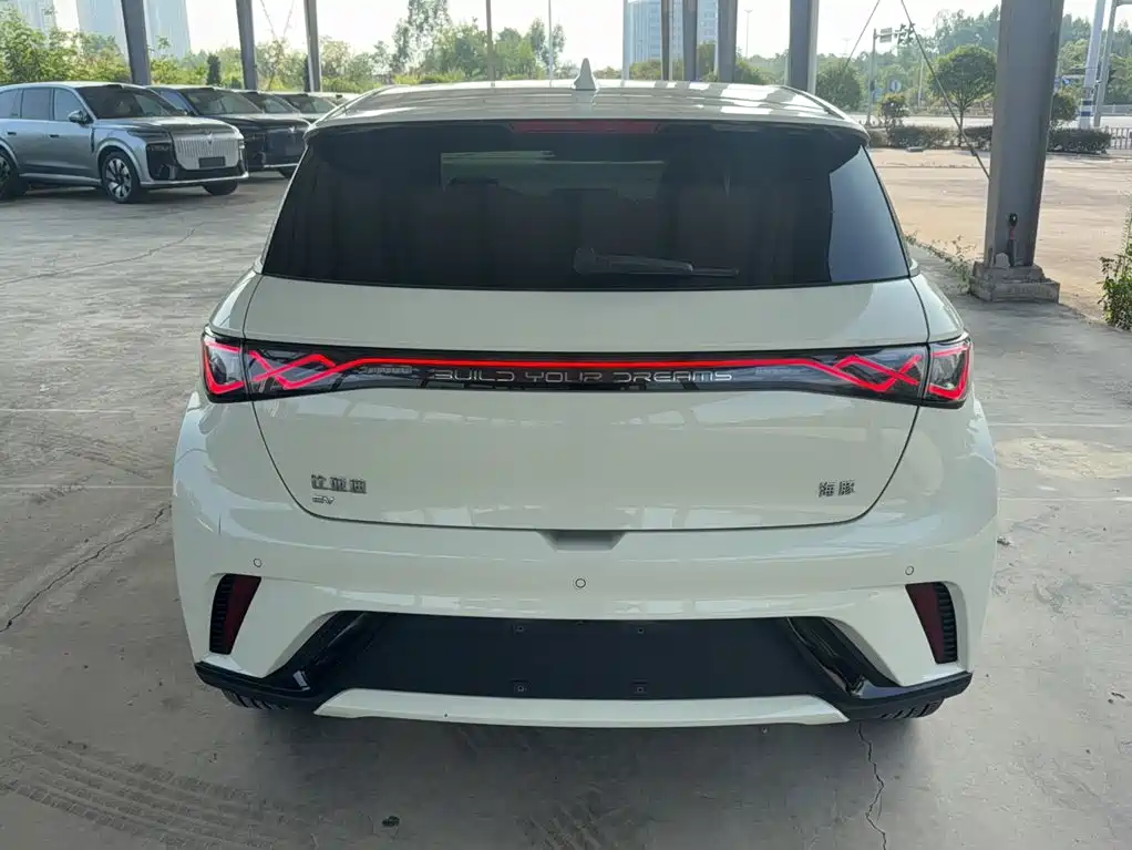 BYD Dolphin — миниатюра 6