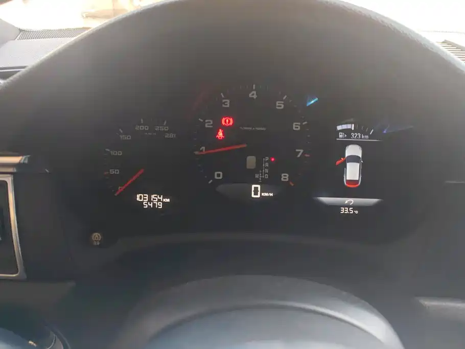 Porsche Macan — миниатюра 14