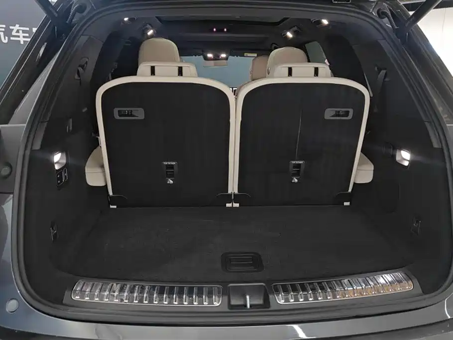 Li Auto L8 2023 Pro