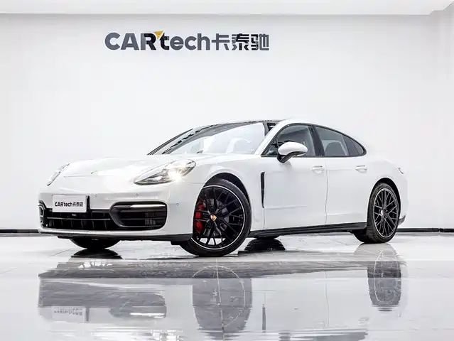 PORSCHE PANAMERA 2022