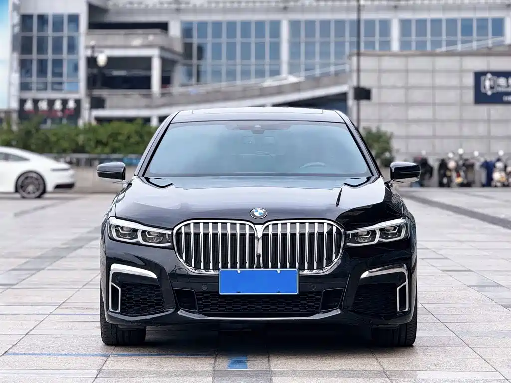 BMW 7 Series — миниатюра 2
