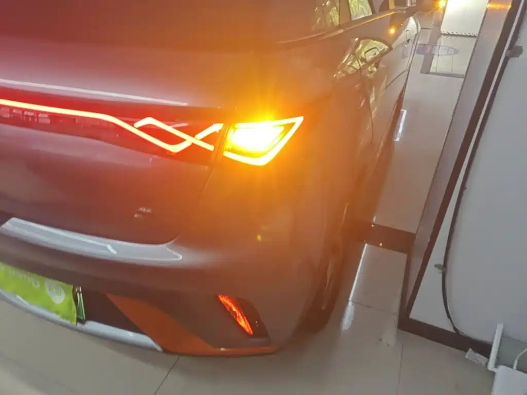 BYD Dolphin — миниатюра 8